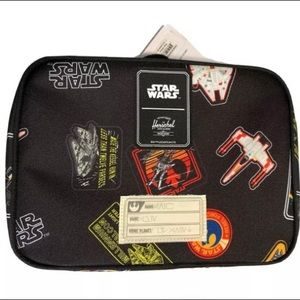 Product Description

Herschel Supply Co. Star Wars Light Side Pop Quiz lunchbox